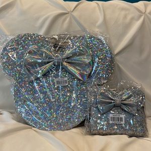 Loungefly X Disney Silver Holographic Minnie Mouse Sequin Crossbody & Wallet NWT